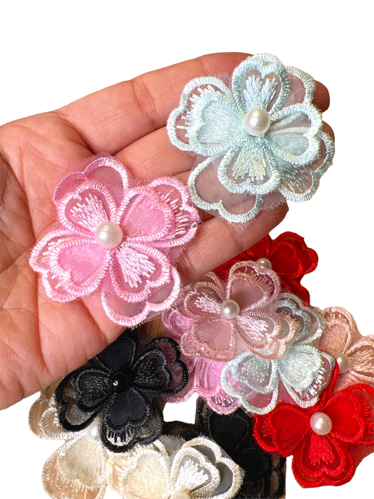 12pcs Embroidered Flower Center Pearl