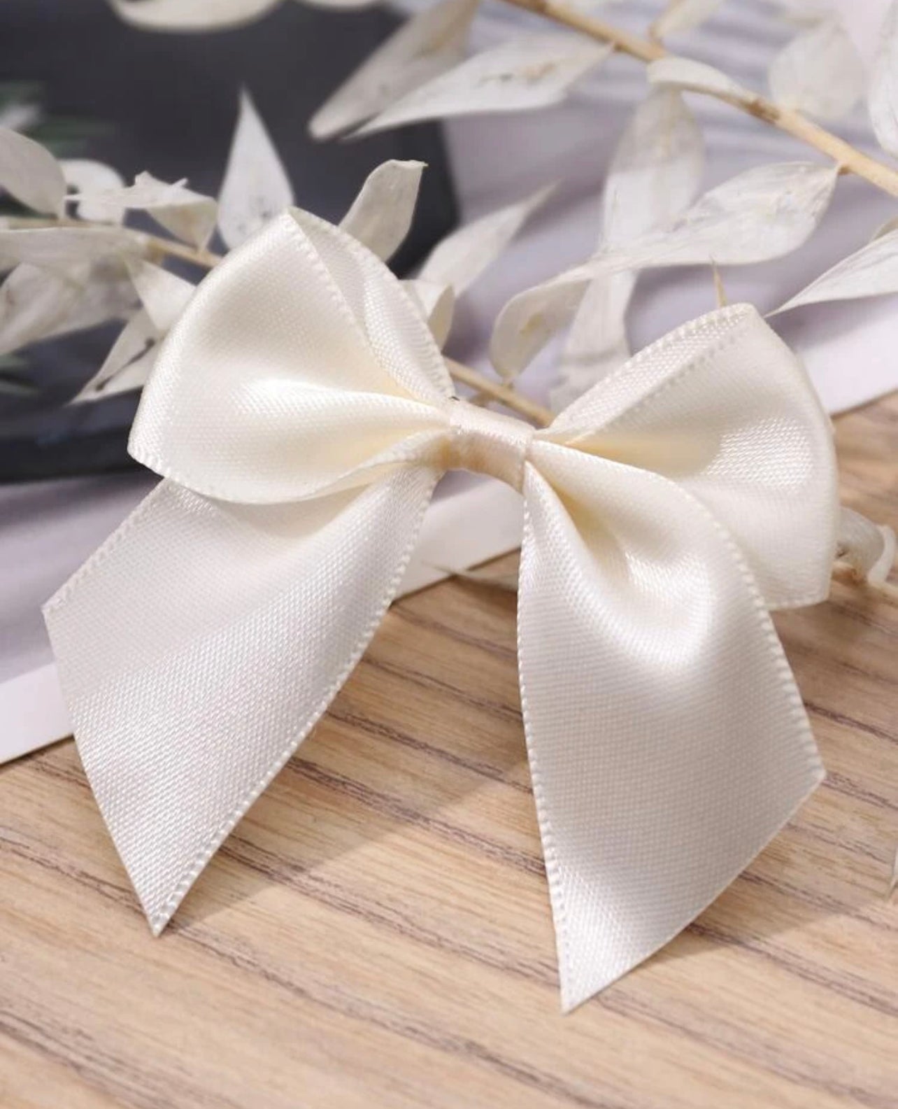 Silk Pre-made Bow 5pcs